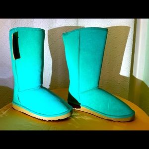 NWT AUSTRALIAN UGG Tall Boots Green
